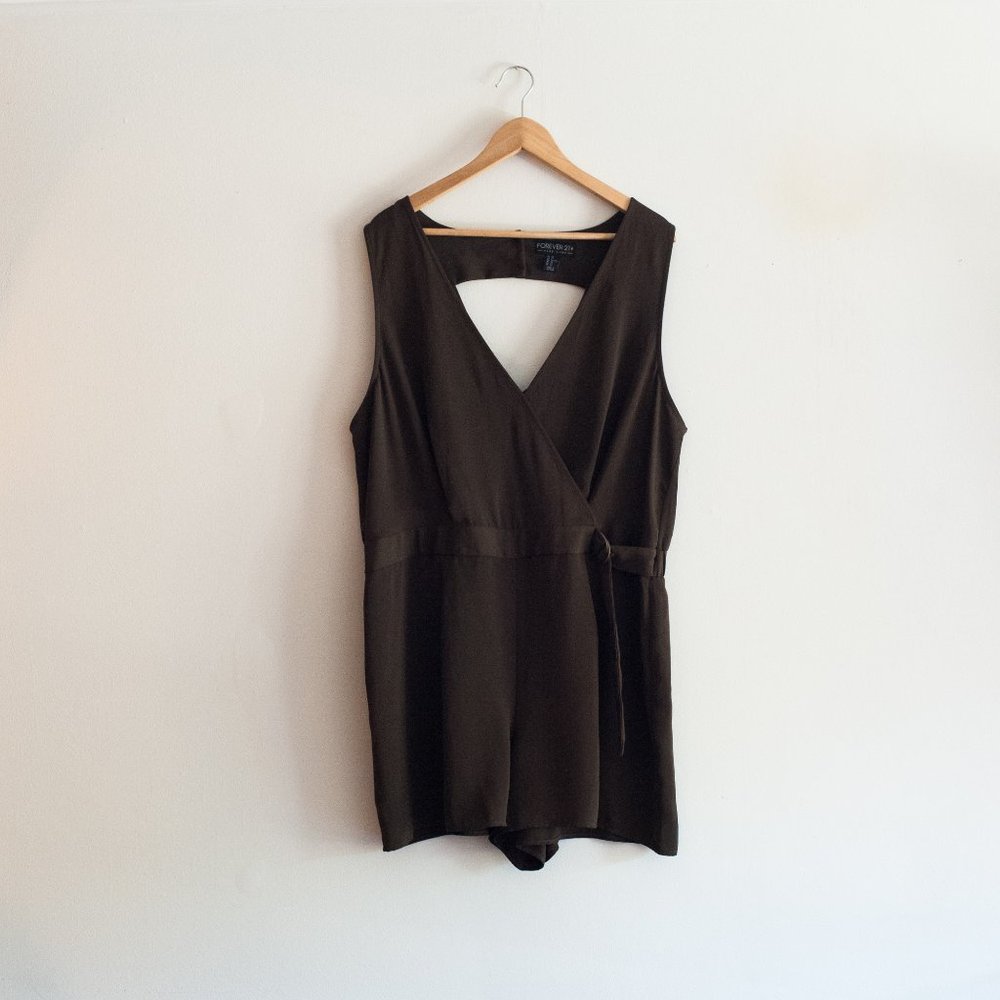 FOREVER 21+ | BROWN ROMPER
